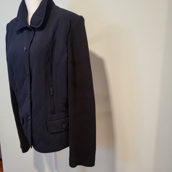 Calvin Klein - Picture 2 of 6